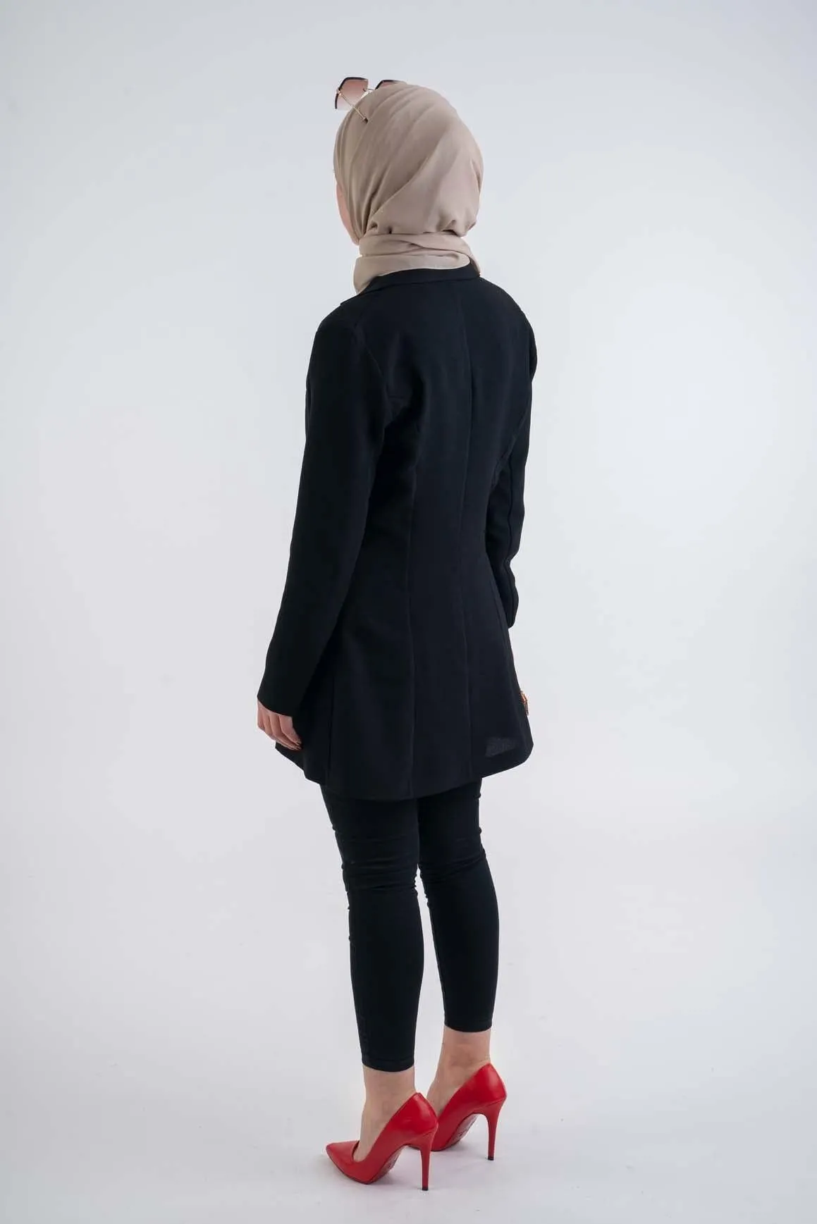 Aiden Black jacket outfits casual Hijab