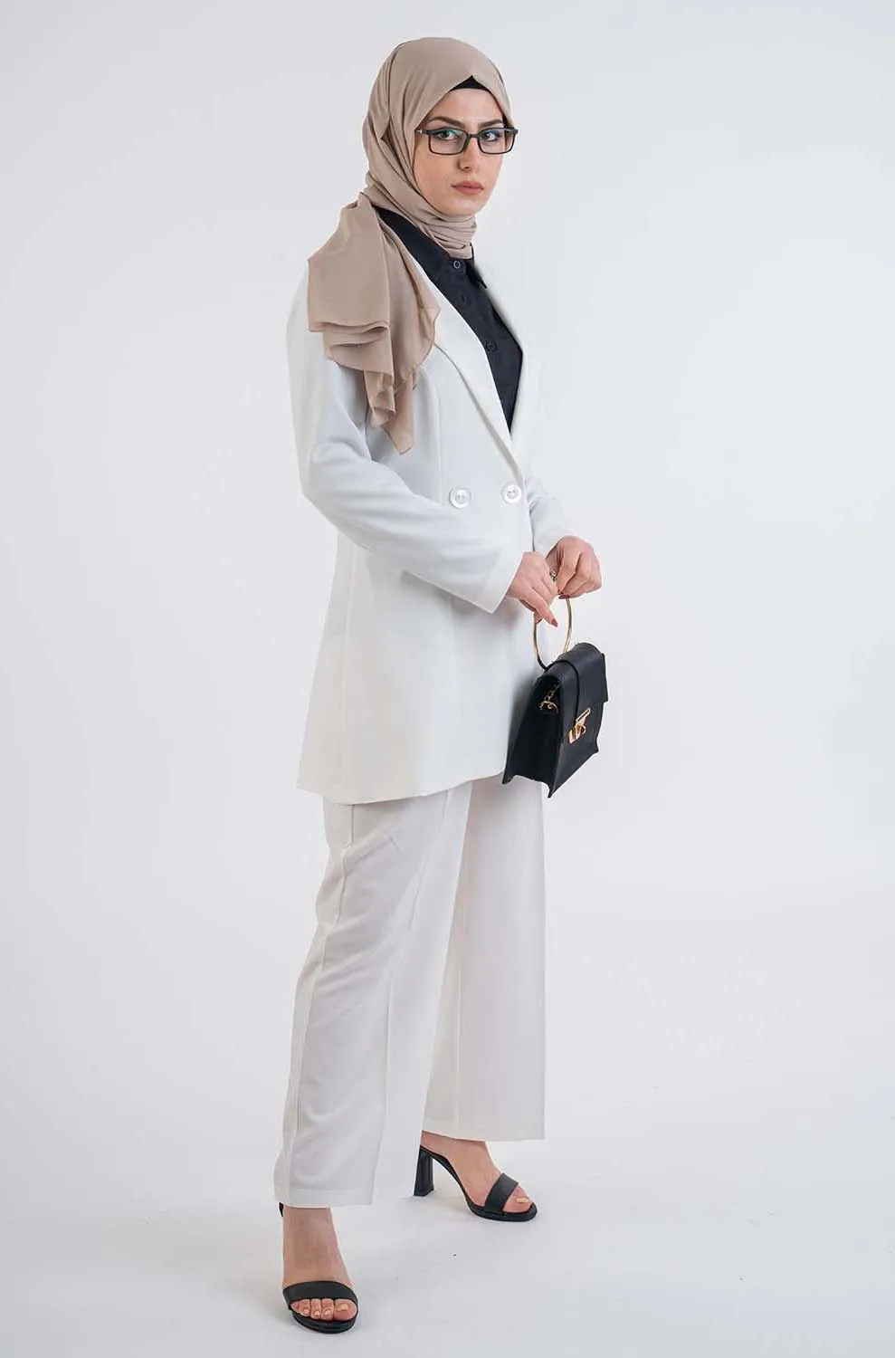 Aiden White jacket -Hijab Fashion