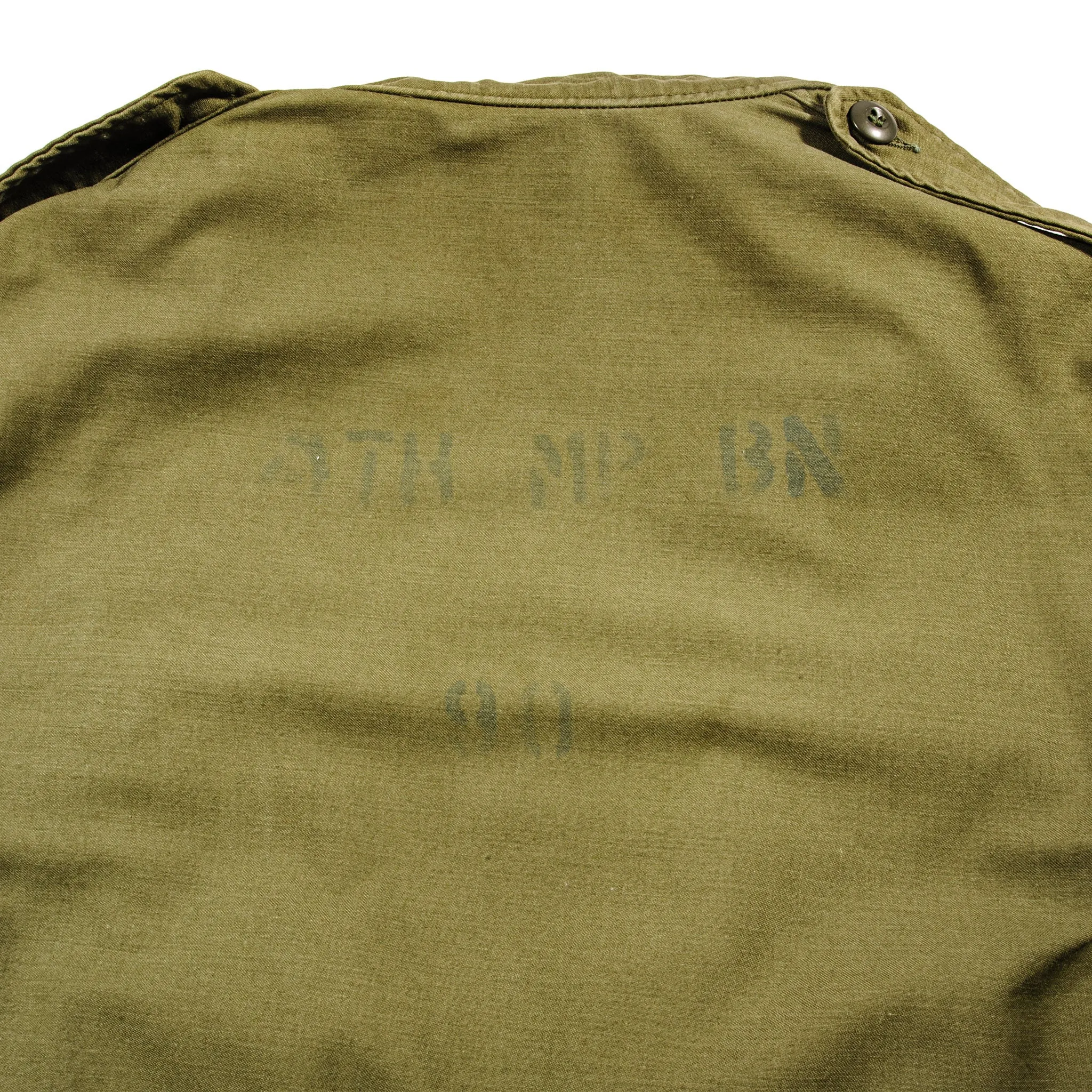 US ARMY M-1965 M65 FIELD JACKET 1971 VIETNAM WAR STENCILED SIZE MEDIUM REGULAR