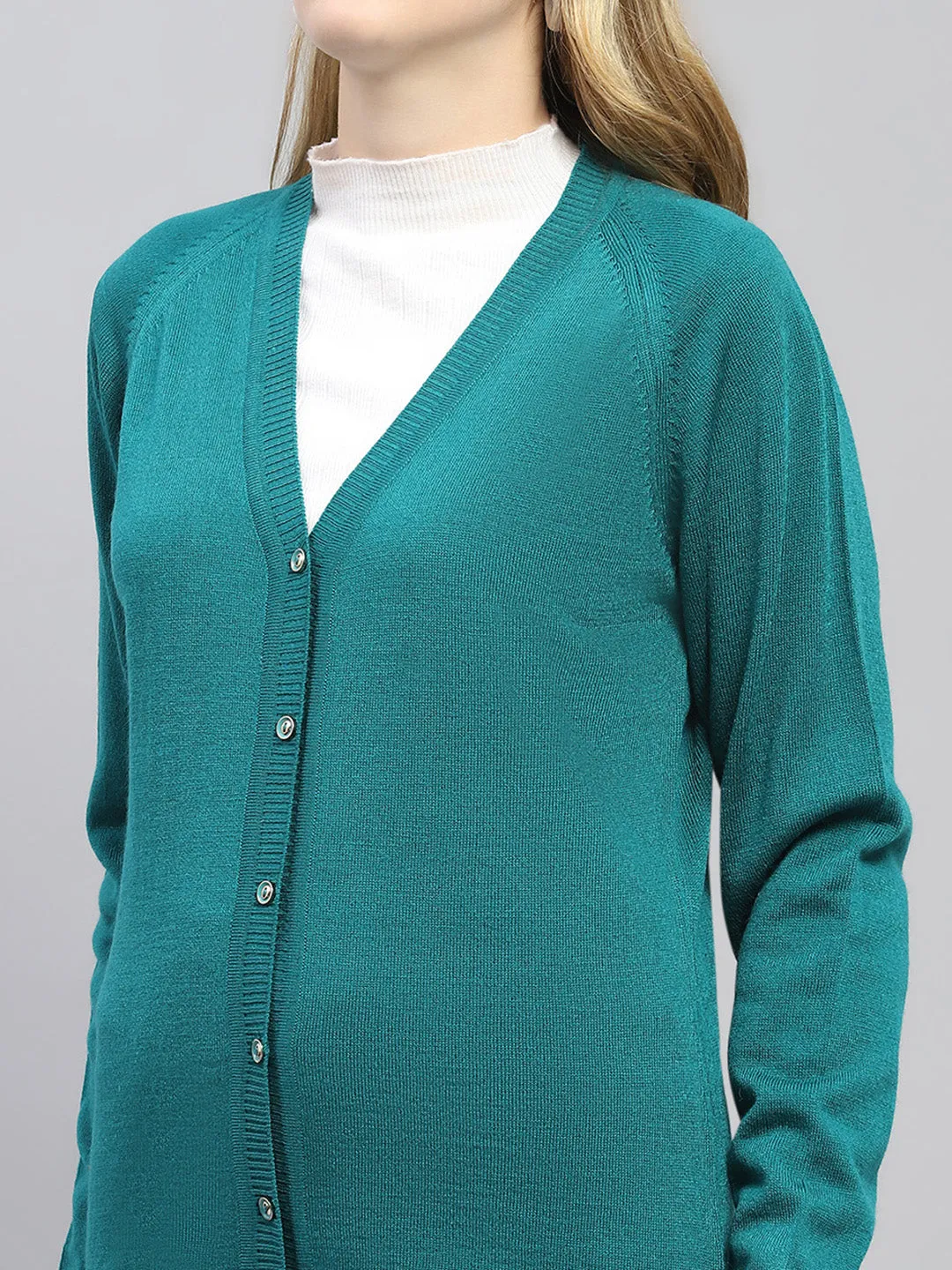 Women Teal Blue Solid V Neck Full Sleeve Cardigan